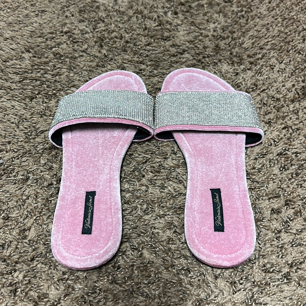 Slides/slippers
